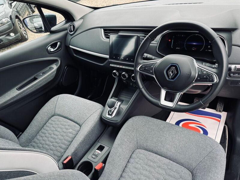 RENAULT ZOE